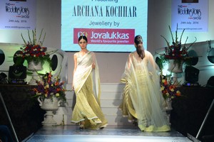 Celebs Ramp Walk at Wedding Wows Fashion Show